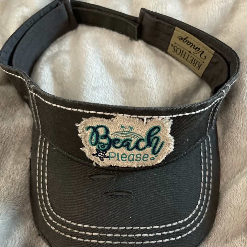 Sun visor